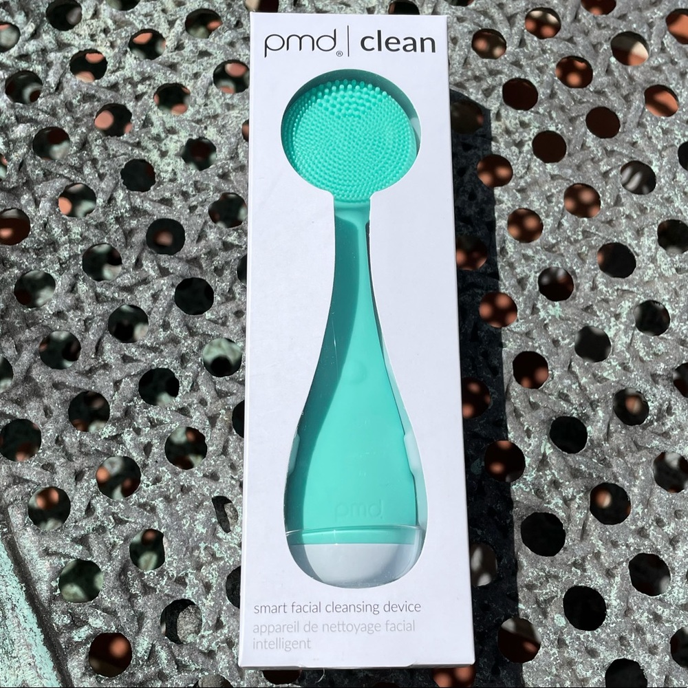 PMD Clean Smart Facial Cleansing Device NIB